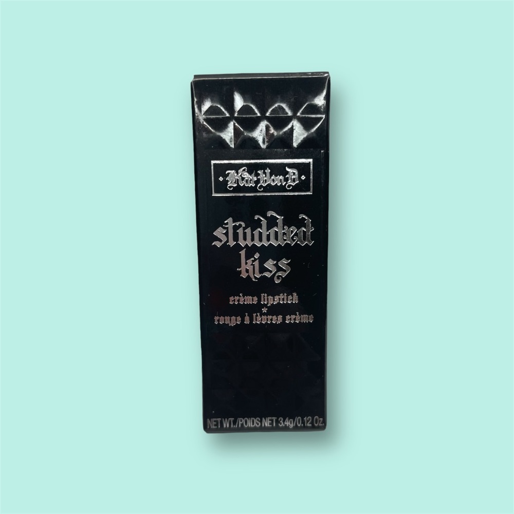 KAT VON D Studded Kiss “Nayeon” | Creme Lipstick